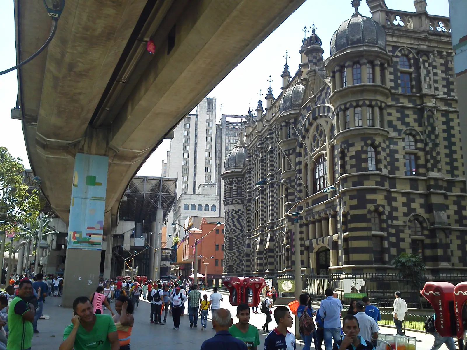 The Palacio de la Cultura and the metro viaduct beside Parque Berrío in central Medellín